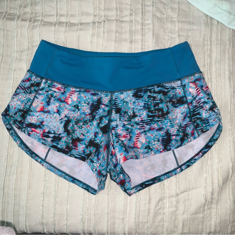 RARE Lululemon Speedup 2.5 Shorts